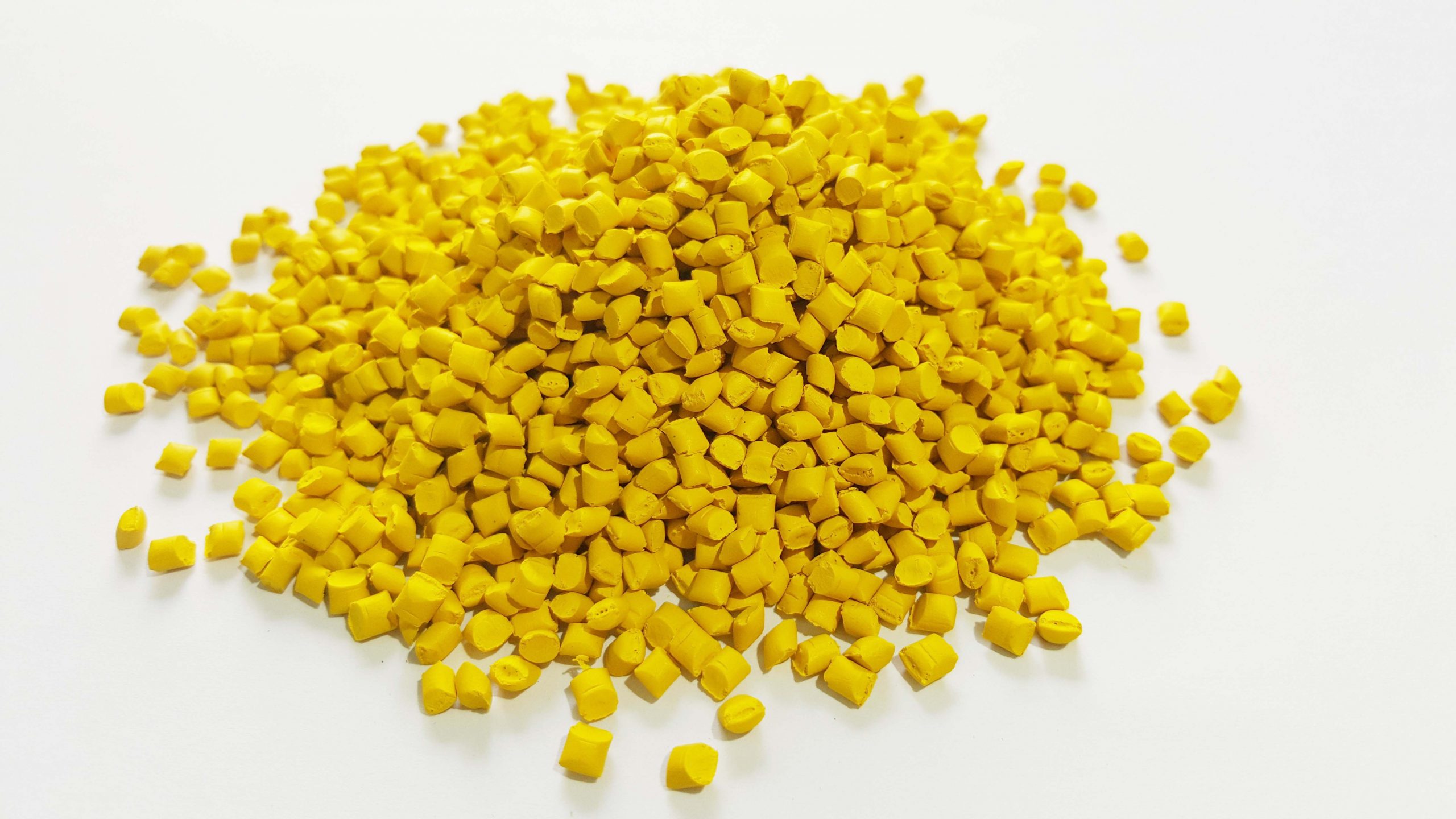 Yellow Color Masterbatch – For Durable, Beautiful Plastic Colors